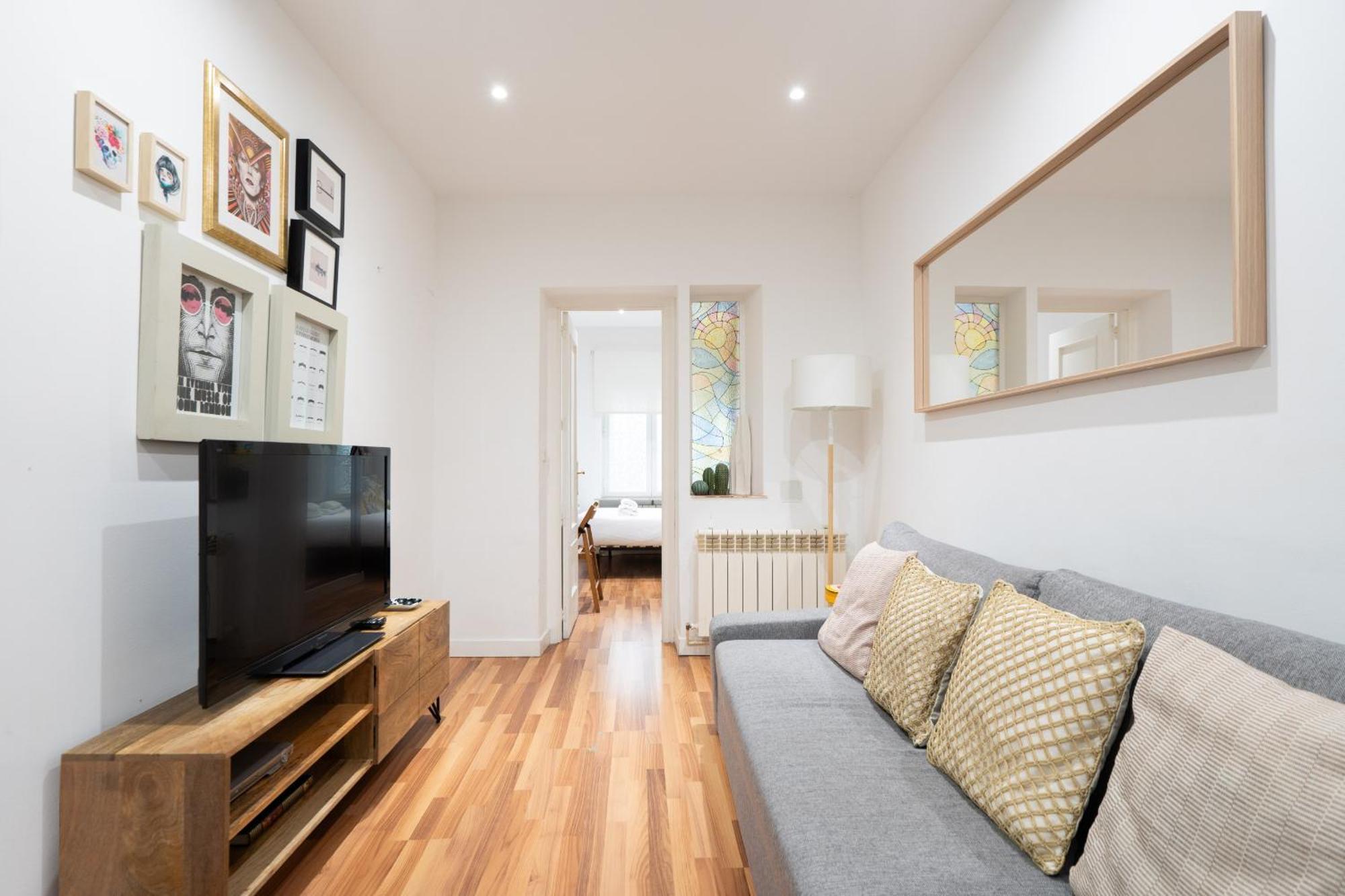 Apartamento En La Plaza De Lavapies Alquiler Temporal Madrid Extérieur photo
