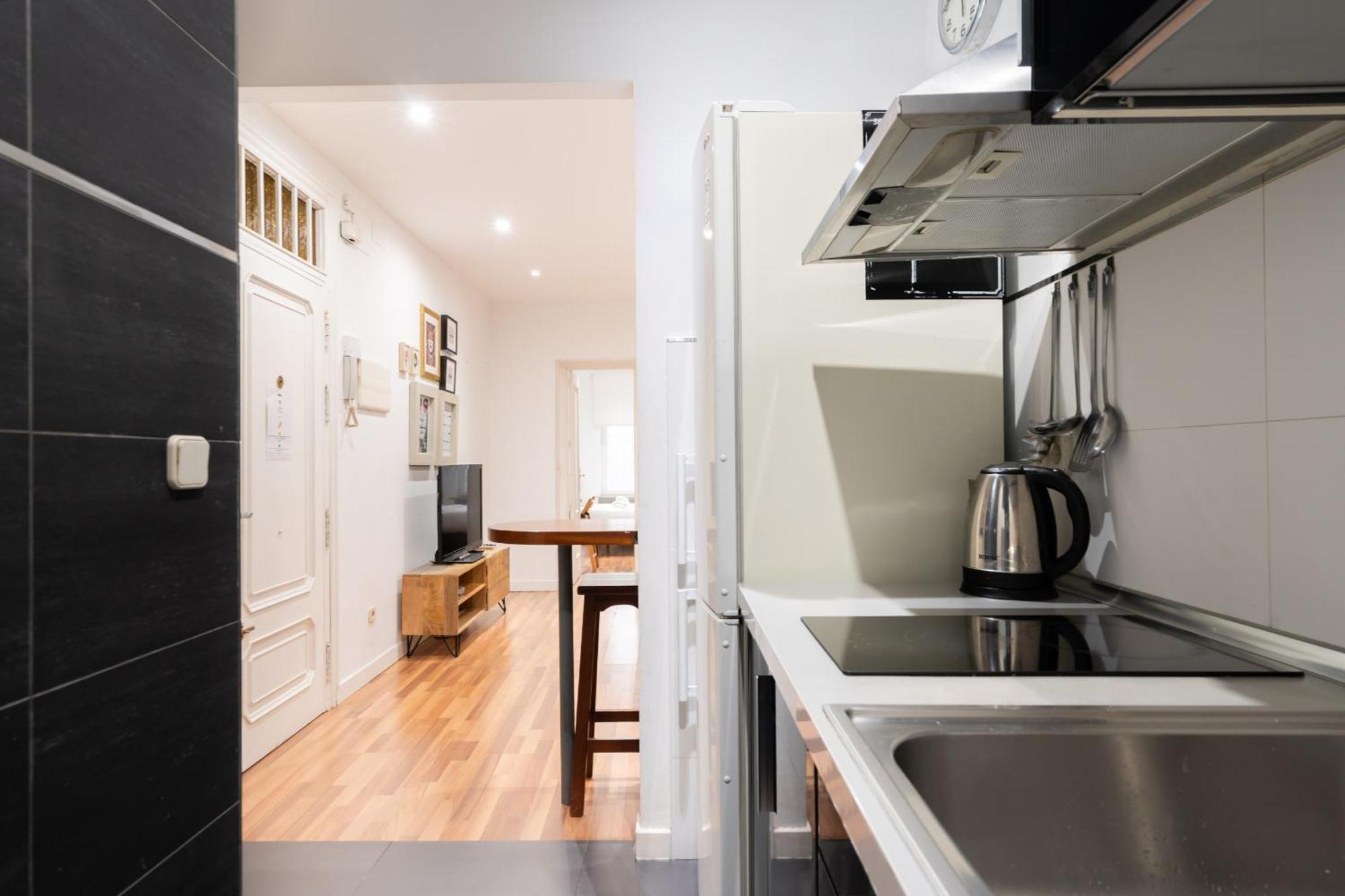 Apartamento En La Plaza De Lavapies Alquiler Temporal Madrid Extérieur photo
